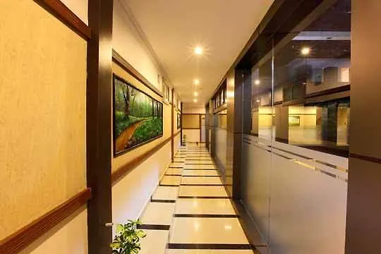 Holiday Hill Hotel & Suites Sultan Bathery