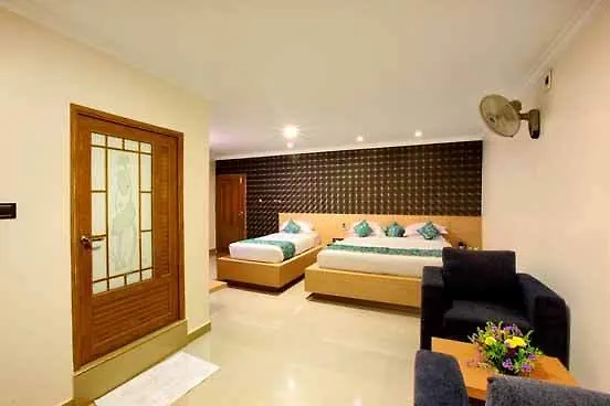 Holiday Hill Hotel & Suites Sultan Bathery