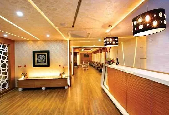 Holiday Hill Hotel & Suites Sultan Bathery 3*,